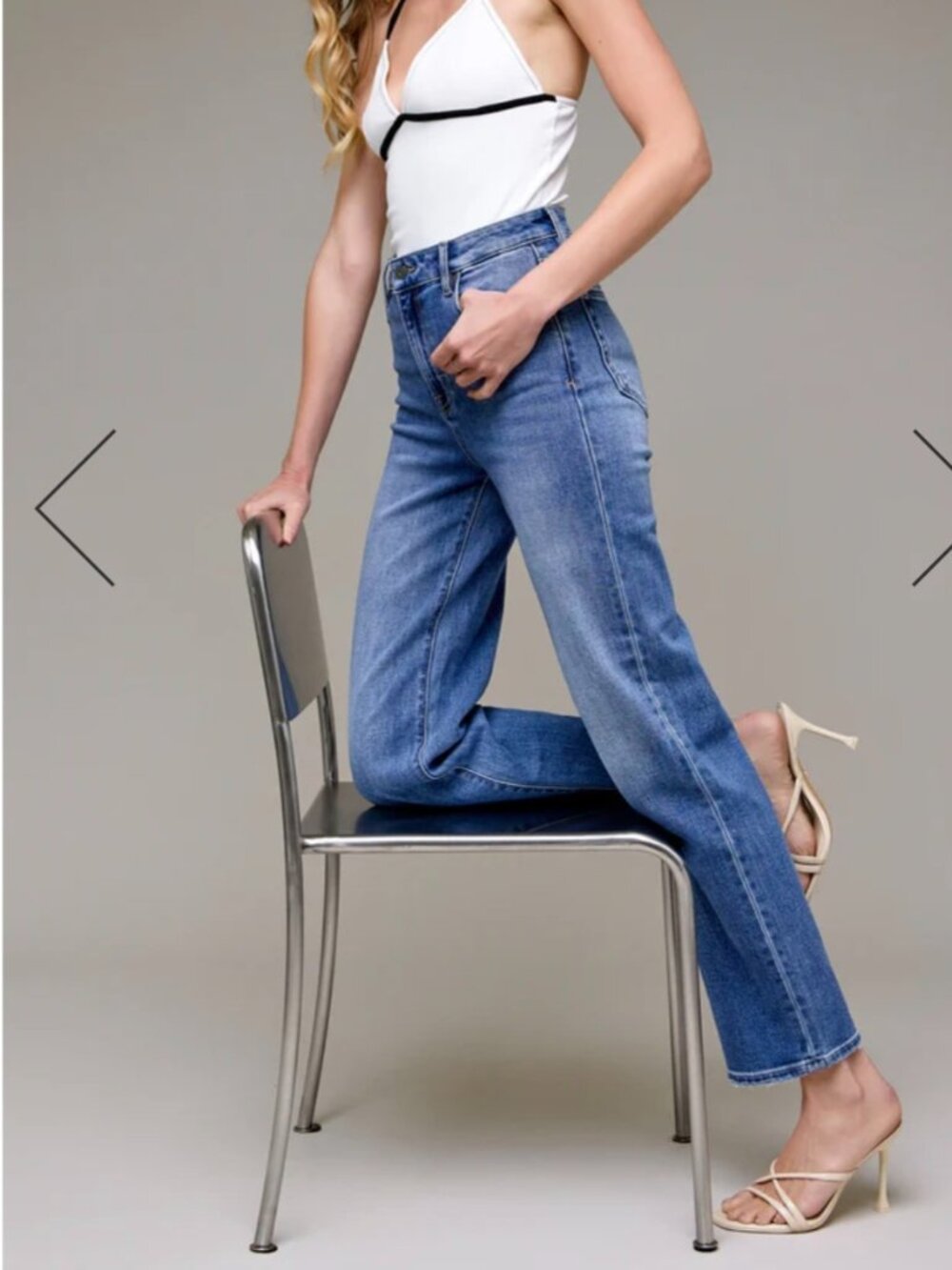 Hidden Tracey medium dark wash clean Stretch jeans